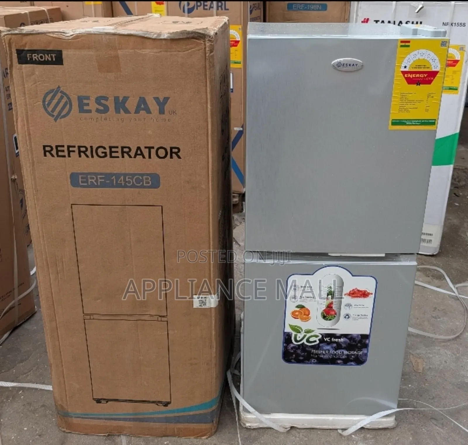 Essay Fridge 135l