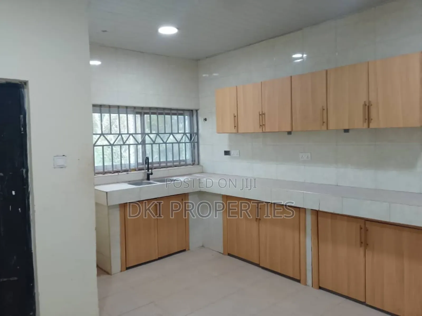 1bdrm Apartment in Dki Properties, Valley View Area for rent