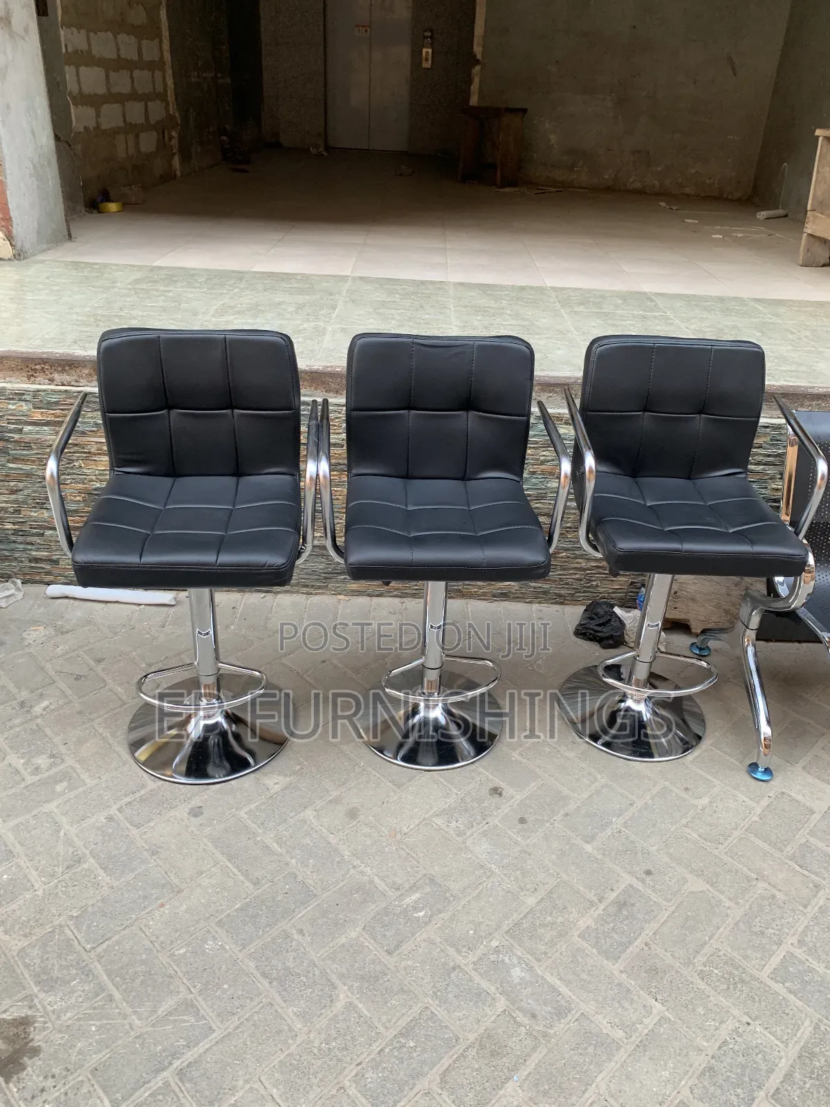 Adjustable Bar Chair