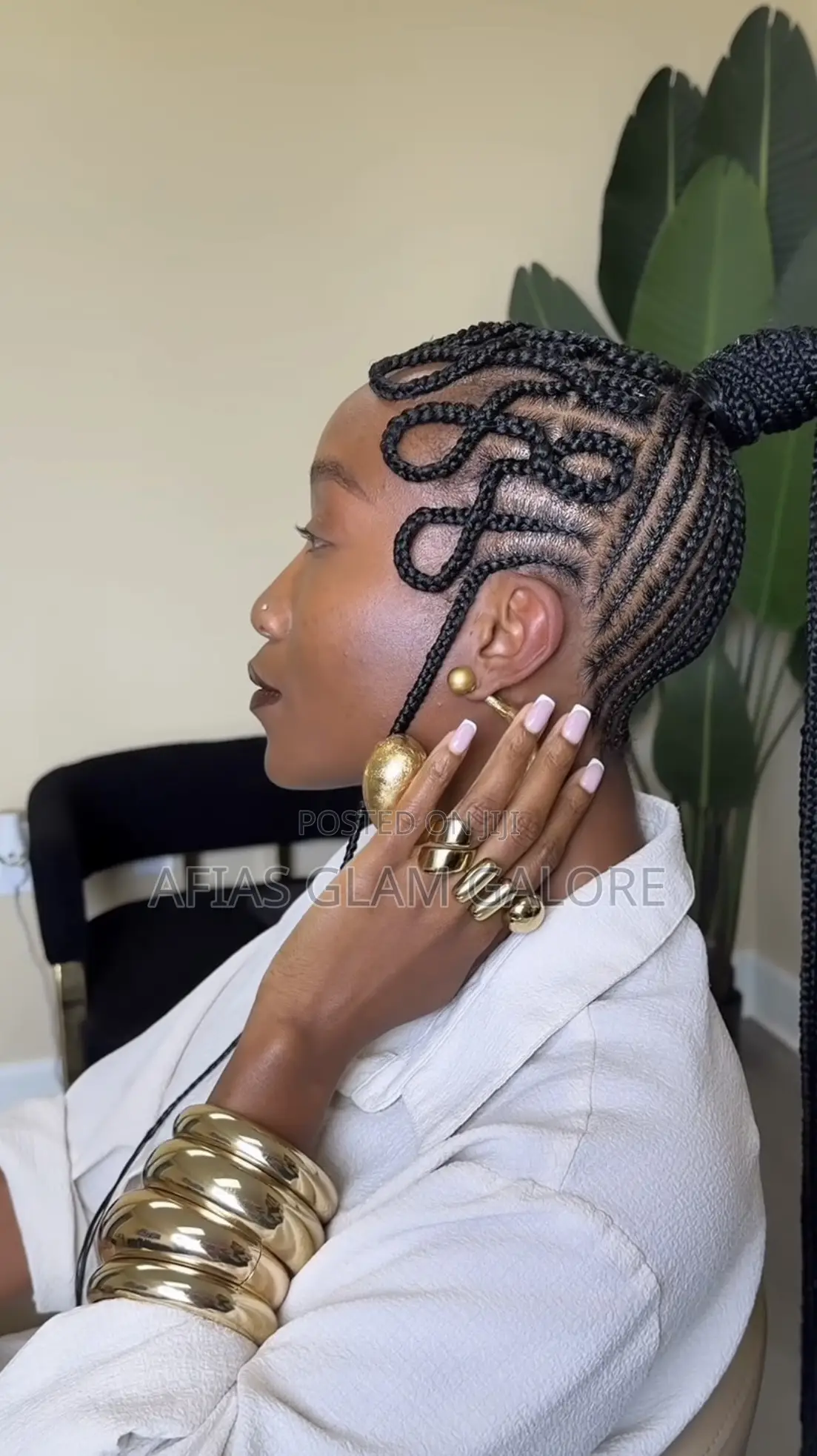 Hair Dresser Needed Immediately/ Dome Parakuo