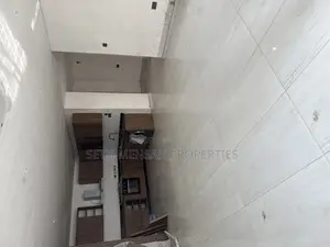 3bdrm Apartment in Skm, Dzorwulu for sale