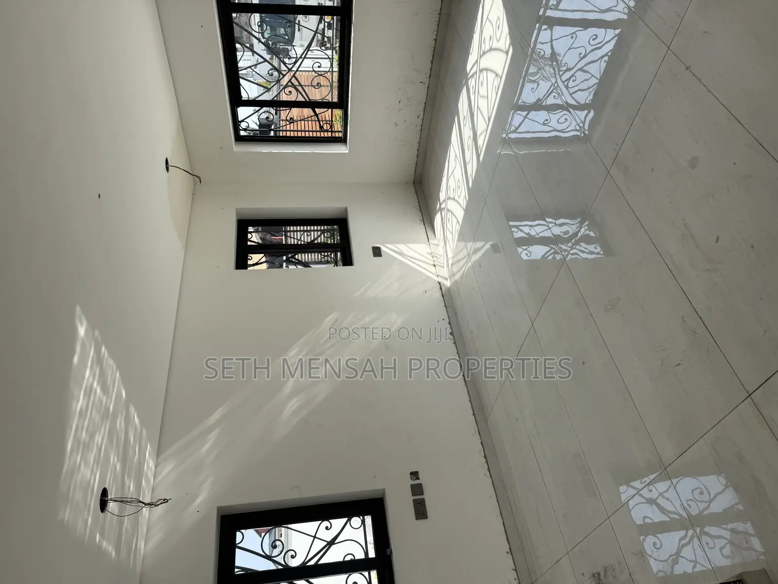 3bdrm Apartment in Skm, Dzorwulu for sale