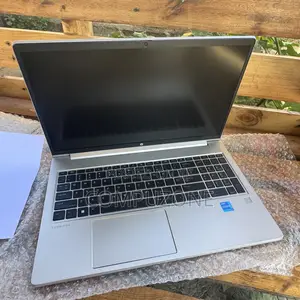 Laptop HP ProBook 450 8GB Intel Core i7 SSD 512GB