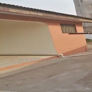 3bdrm House in Estates for sale