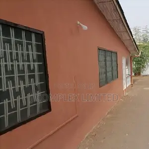 4bdrm House in Estates for rent