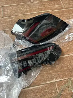 Toyota Rav4 2019,2020,2021,2022,2023,2024 Spec Or Full Led Tail Light