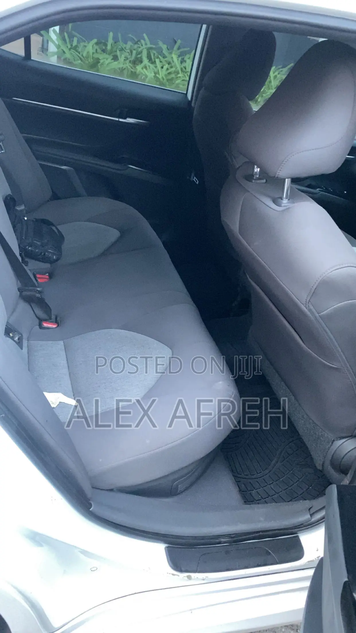 Toyota Camry LE FWD 2020 White