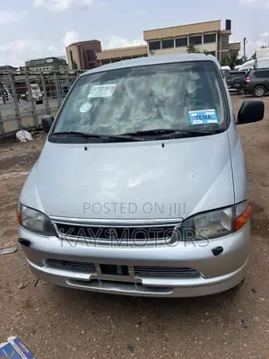 Toyota HiAce 2005 Silver