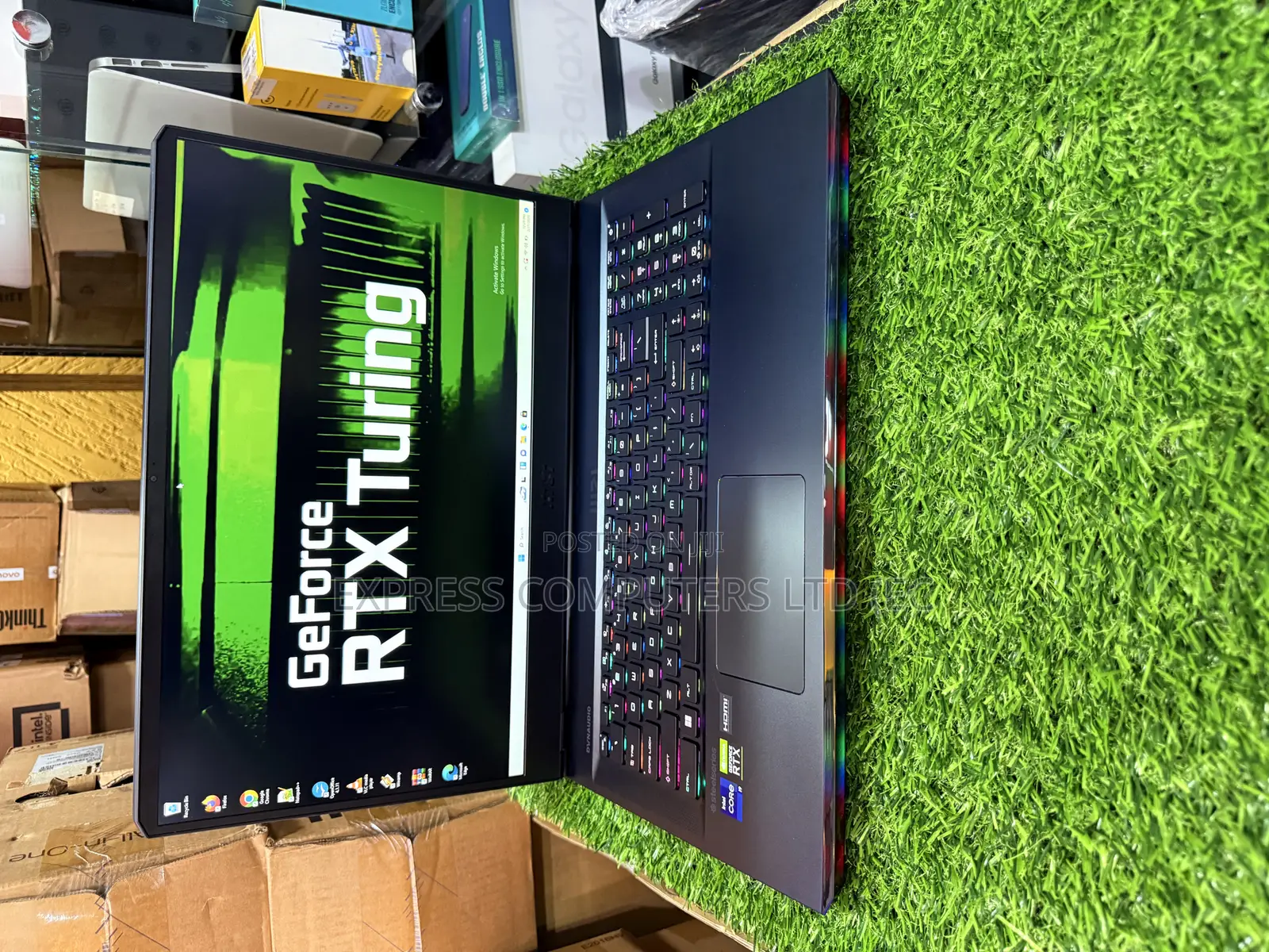 Laptop MSI Raider GE76 12UGS 32GB Intel Core i9 SSD 1T