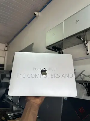 Laptop Apple MacBook Pro 2017 8GB Intel Core I5 SSD 256GB