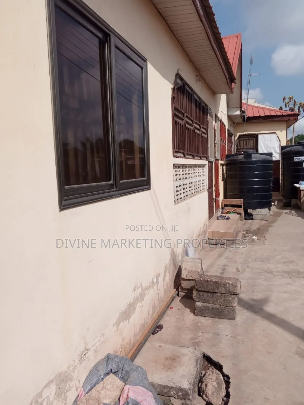 4bdrm Apartment in Adam Nana, Kasoa for sale