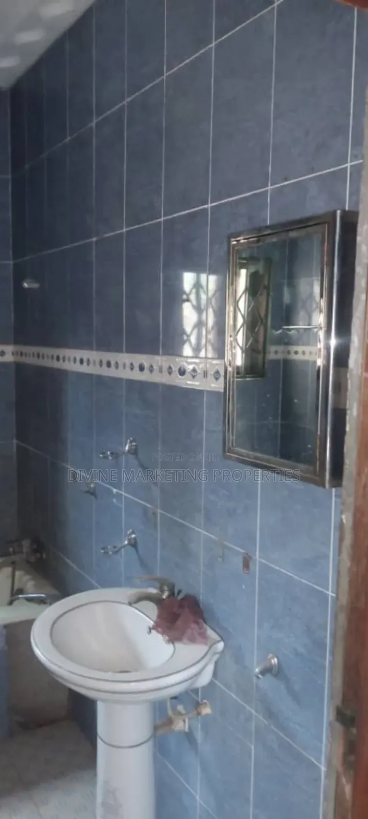 4bdrm House in Gbawe Montessori for sale