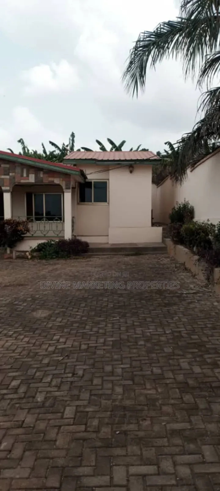 4bdrm House in Gbawe Montessori for sale
