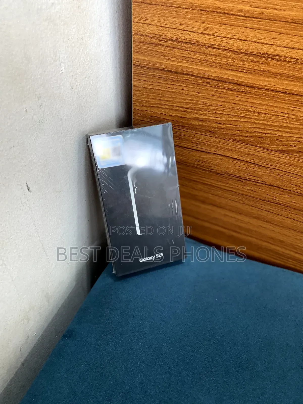 New Samsung Galaxy S25 256 GB Purple
