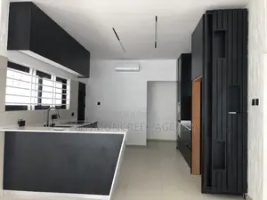 3bdrm Bungalow in Police City, Accra Metropolitan for sale