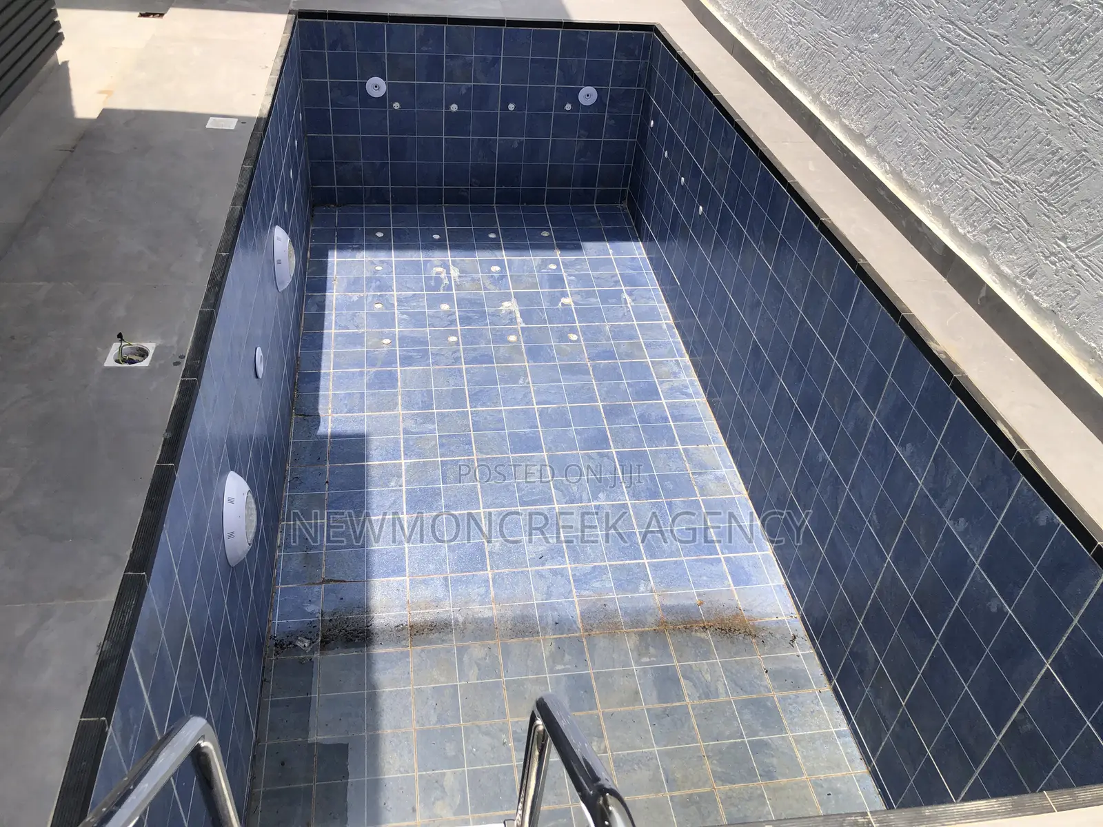 3bdrm Bungalow in Police City, Accra Metropolitan for sale