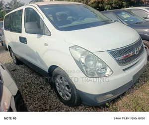Hyundai H1 2022 Silver