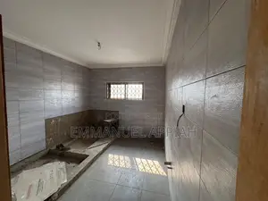 6bdrm House in Gbawe for sale