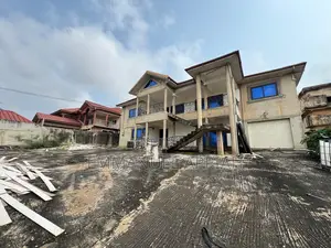 6bdrm House in Gbawe for sale