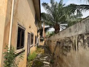 6bdrm House in Gbawe for sale