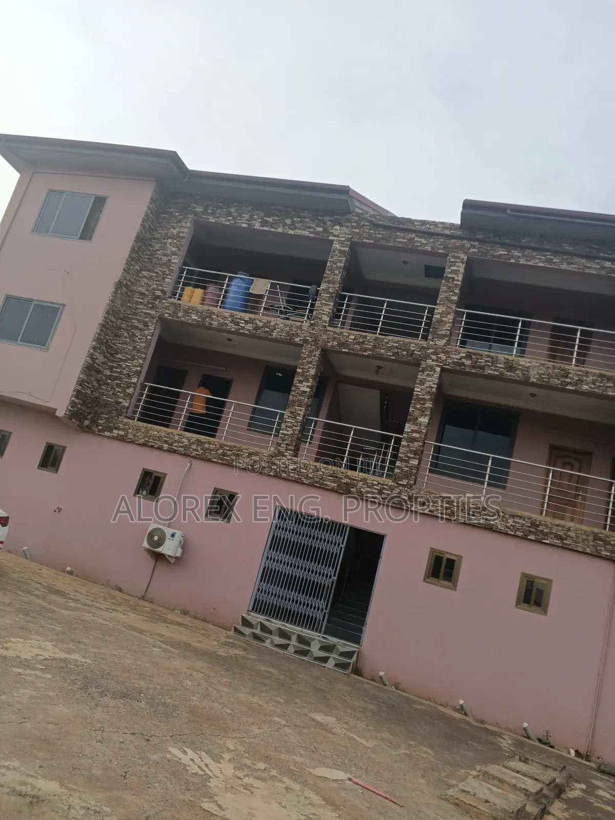 2bdrm Apartment in Ashieyie, Adenta for rent