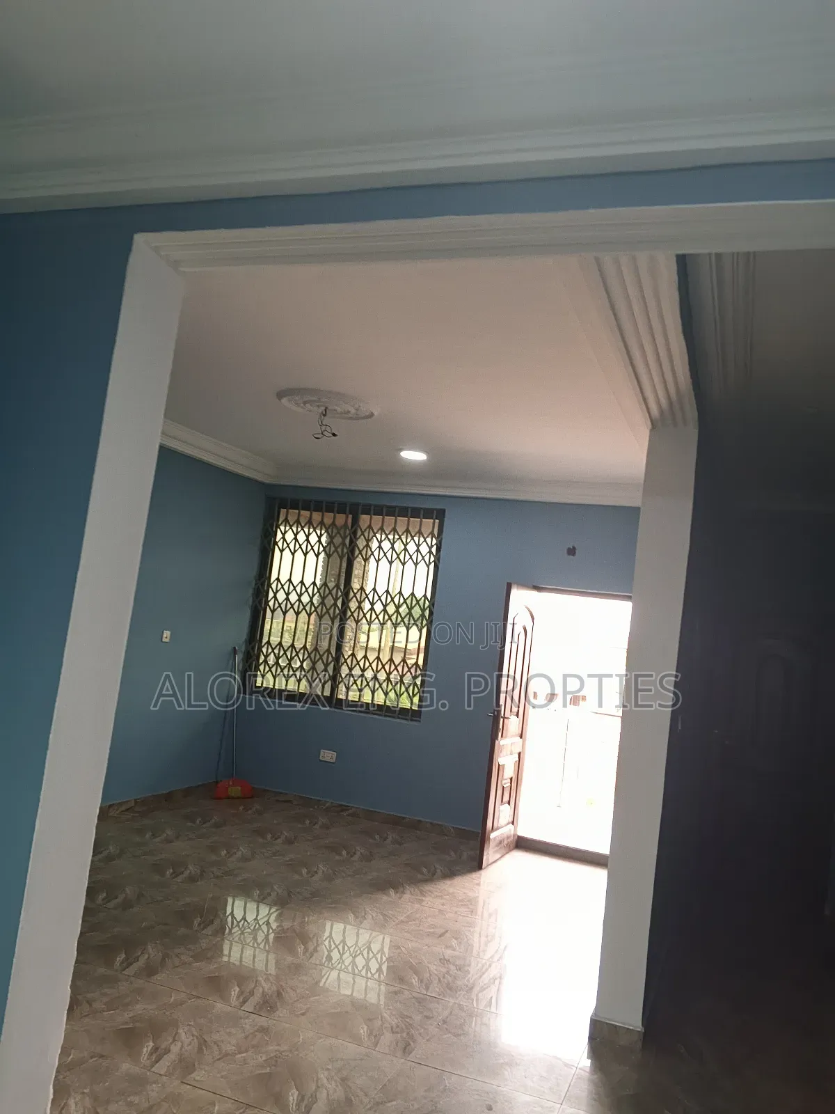 2bdrm Apartment in Ashieyie, Adenta for rent