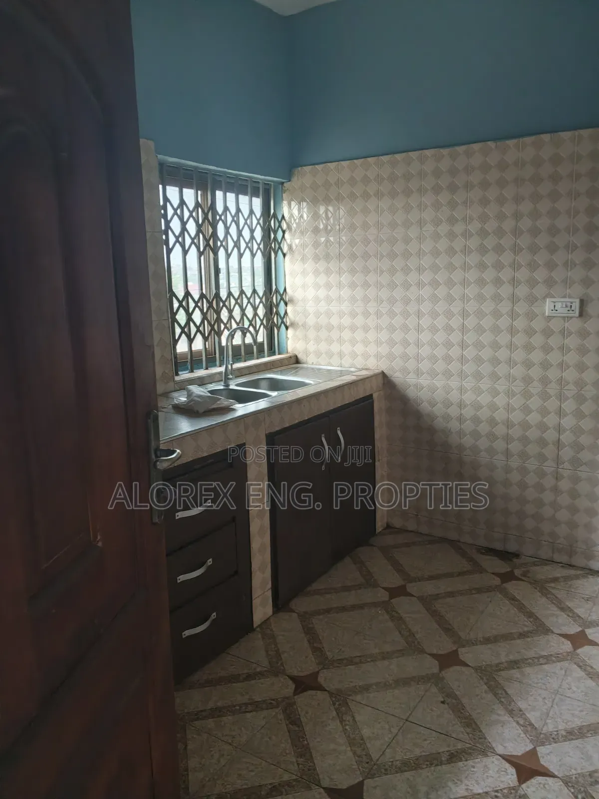 2bdrm Apartment in Ashieyie, Adenta for rent