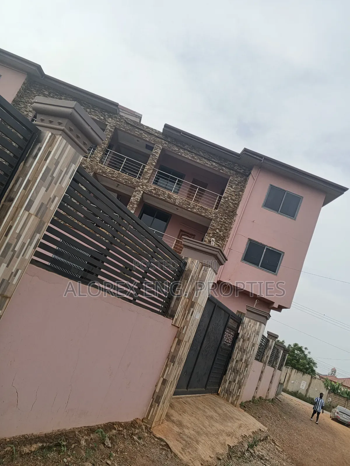 2bdrm Apartment in Ashieyie, Adenta for rent