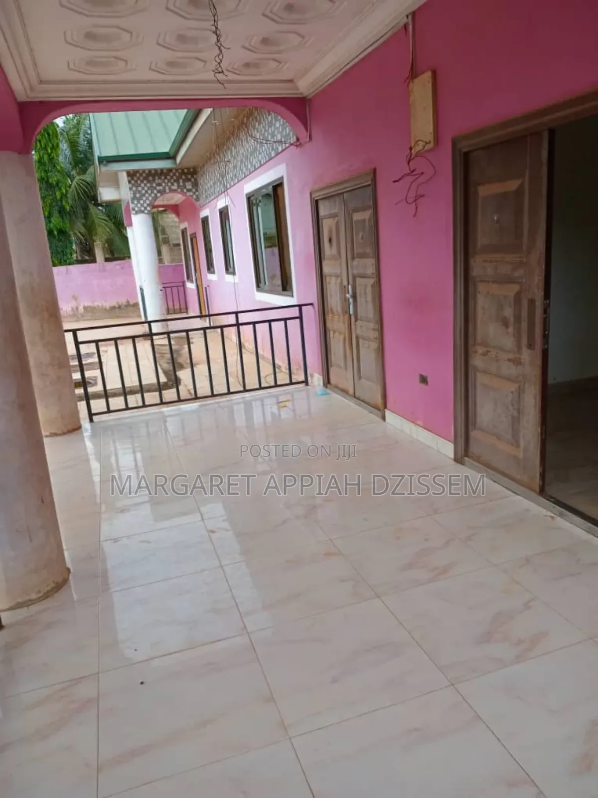 4bdrm House in West Hills Mall Area for sale
