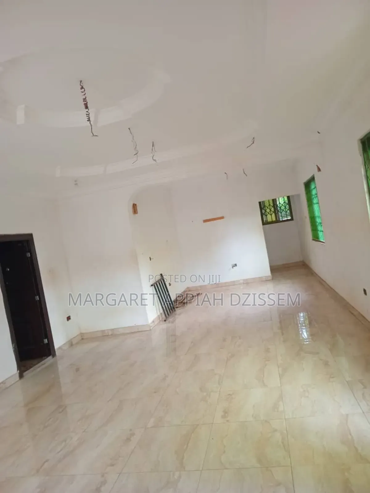 4bdrm House in West Hills Mall Area for sale