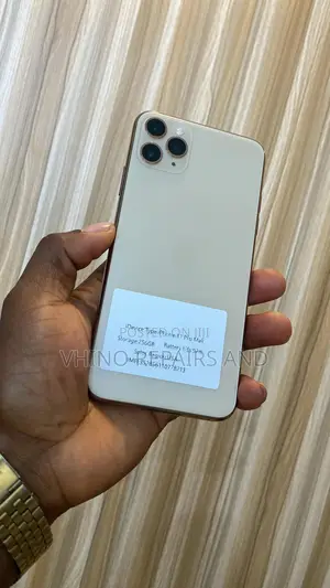 New Apple iPhone 11 Pro Max 256 GB Gold