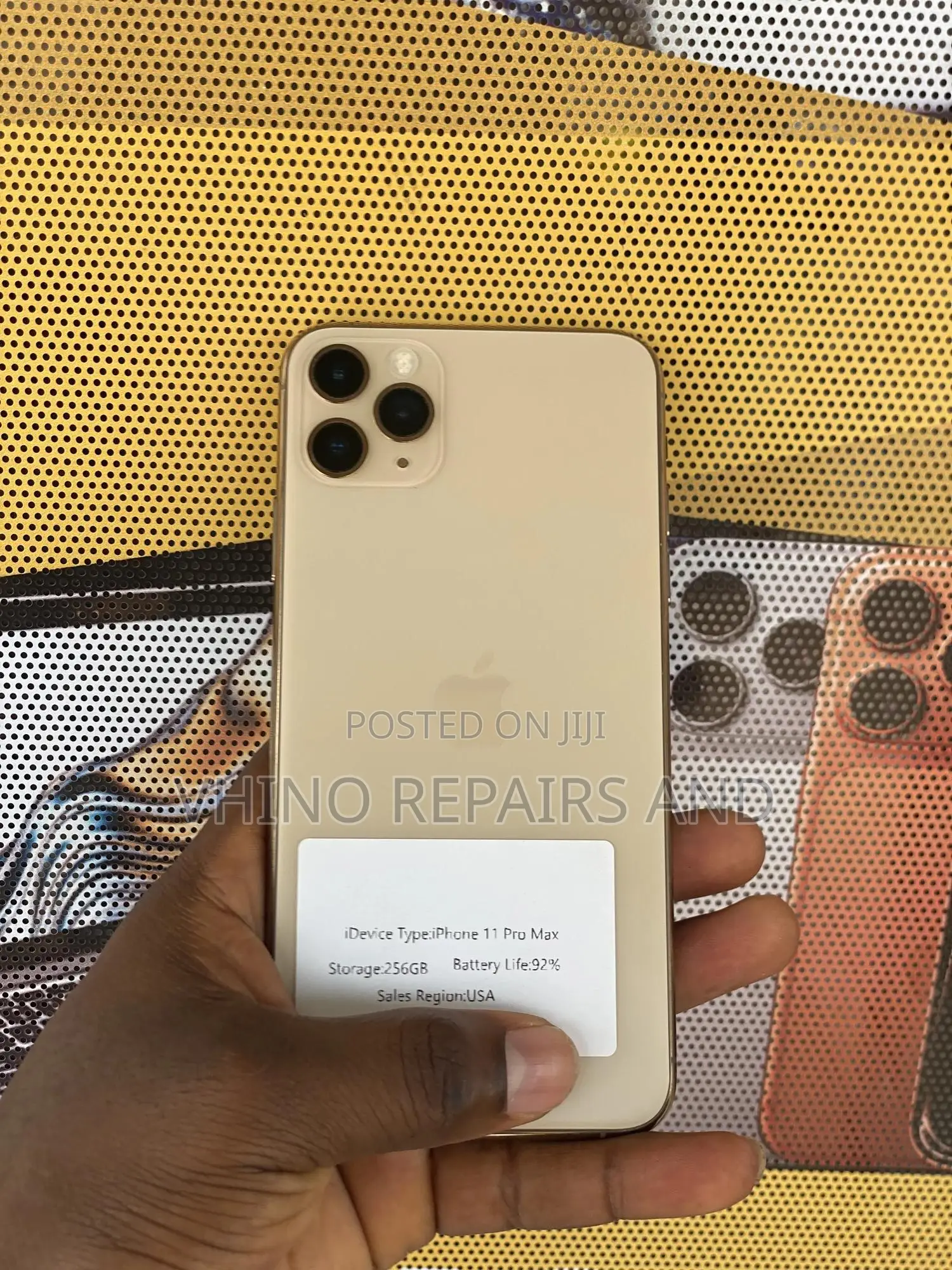 New Apple iPhone 11 Pro Max 256 GB Gold