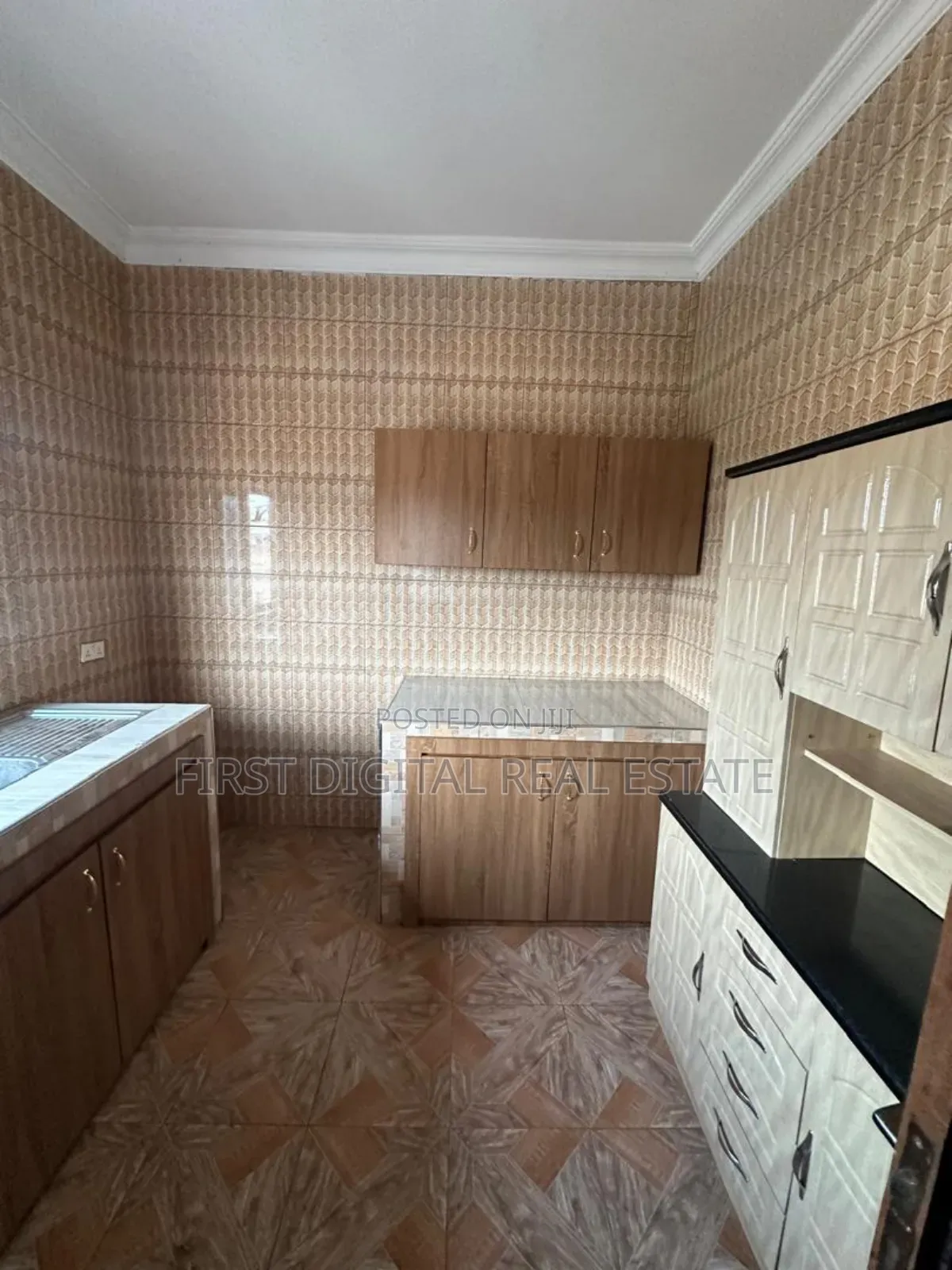 2bdrm Apartment in First Digital Real, West Hills Mall Area for rent