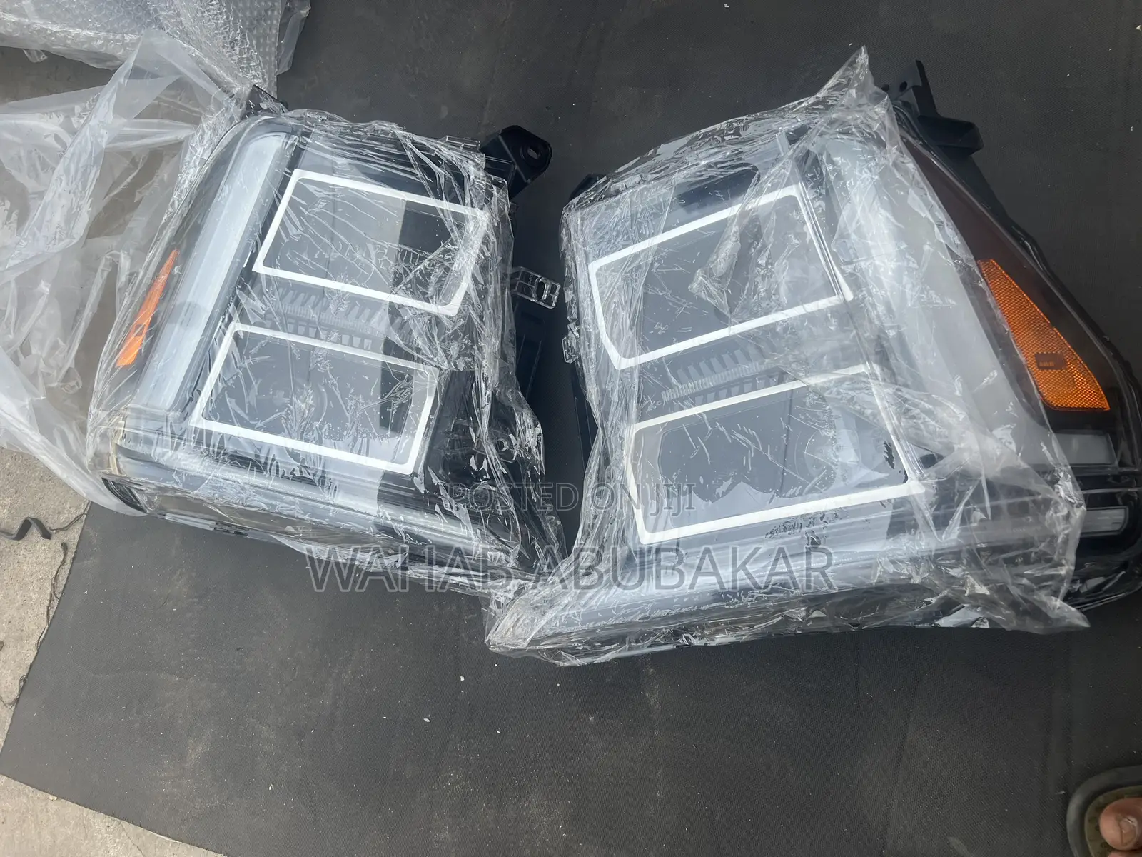 Ford F-150 2022 Headlight Pair