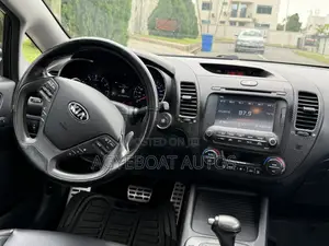 Kia Forte SX Hatchback 2016 Black