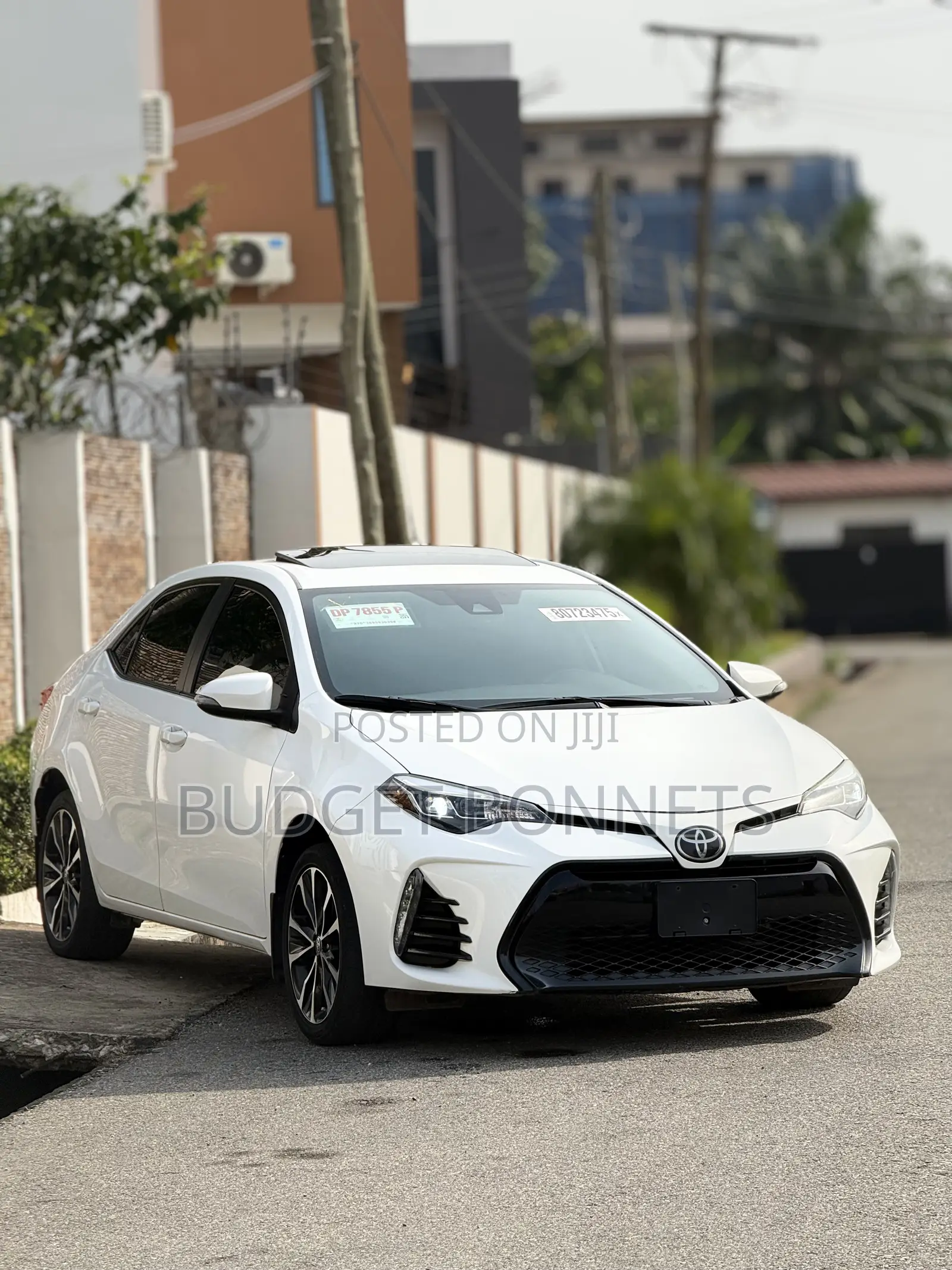 Toyota Corolla XSE (1.8L 4cyl 2A) 2018 White