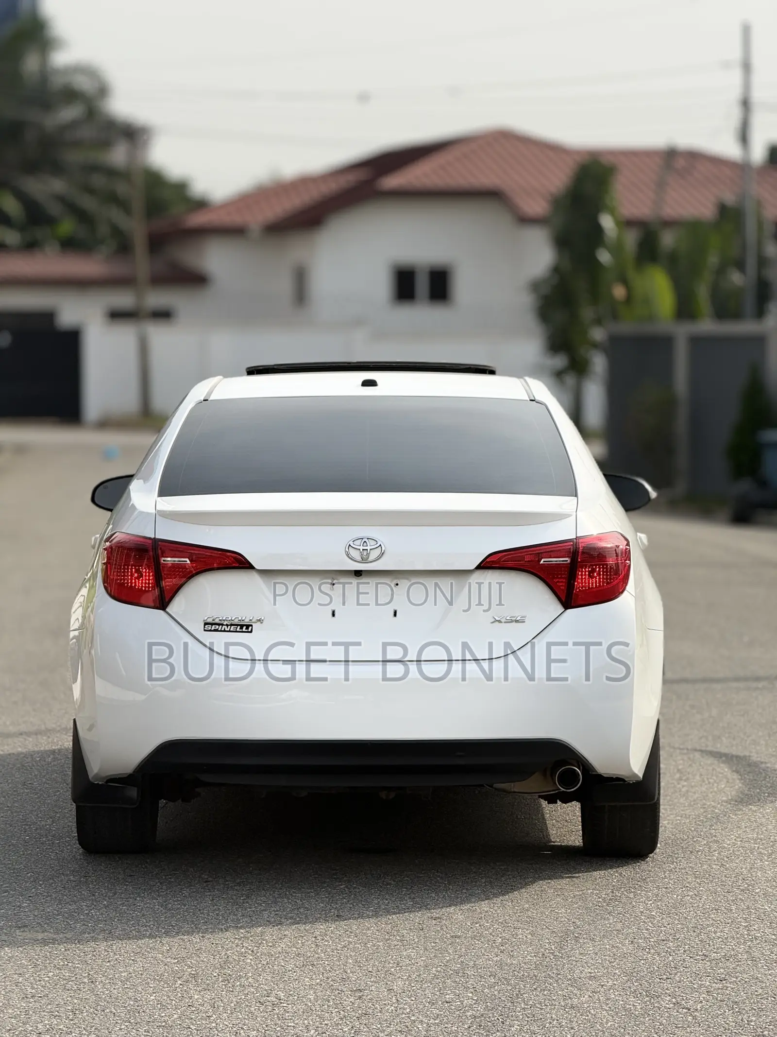 Toyota Corolla XSE (1.8L 4cyl 2A) 2018 White