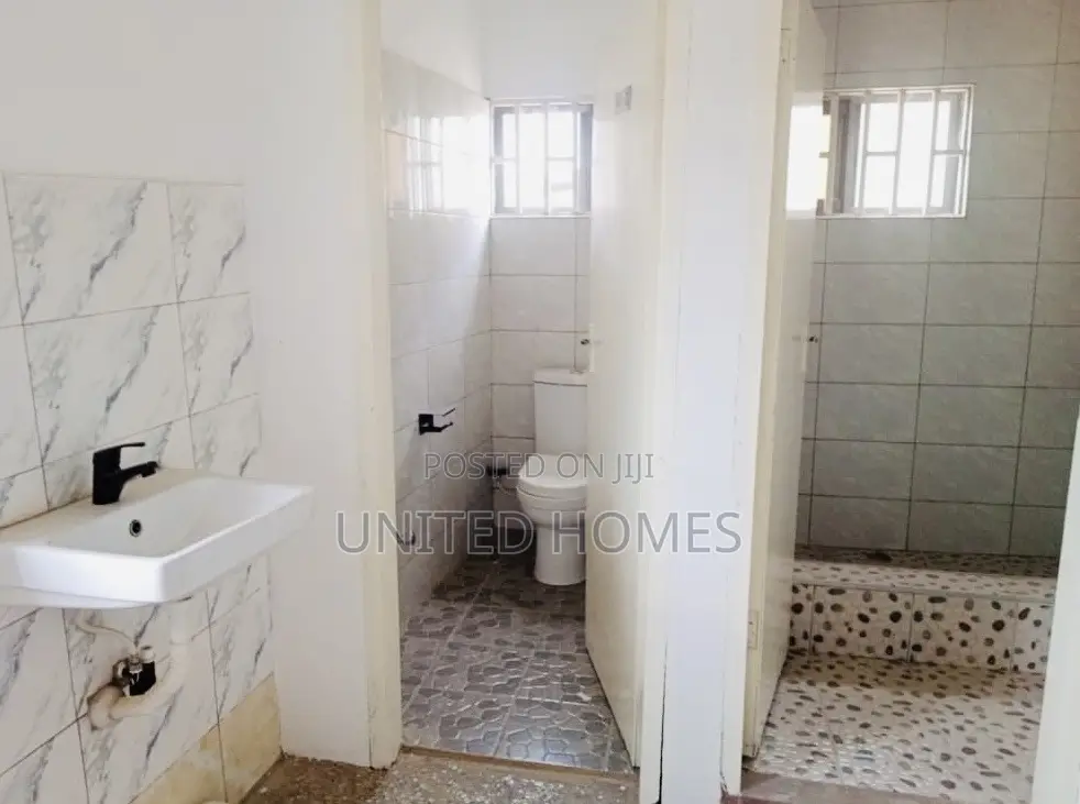 4bdrm House in Dansoman for sale