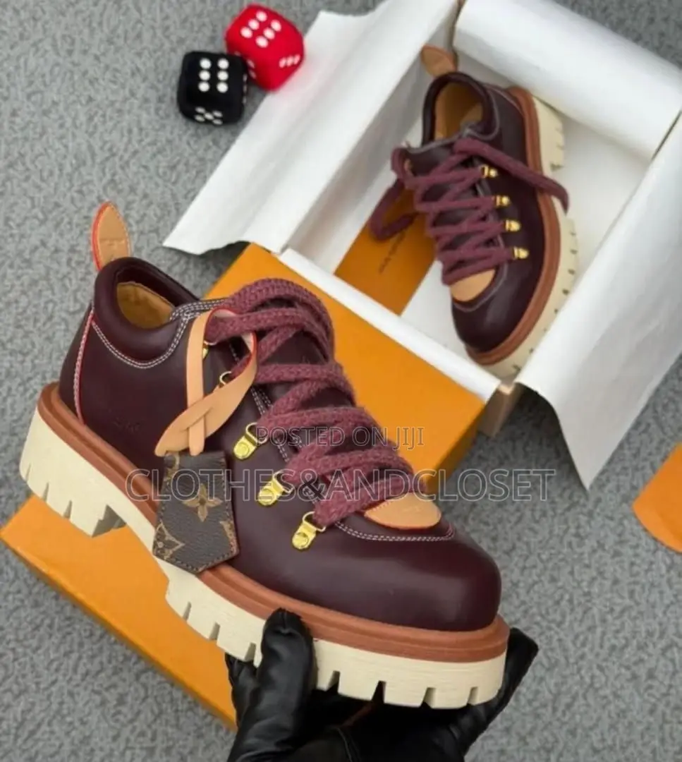 Supreme Quality and Heavy Lv Shoes