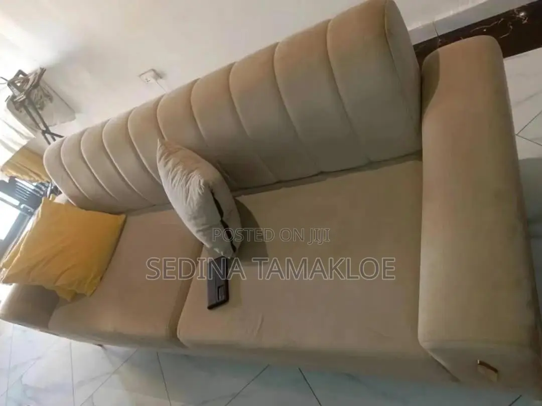 Unique Sofa Set (7 Seater)