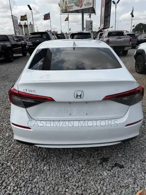 Honda Civic EX-L 2022 White