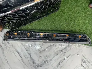 Toyota Tundra 2015 -18 Led Bonnet Grille