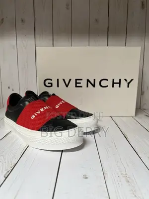 Givenchy Urban Low Sneakers