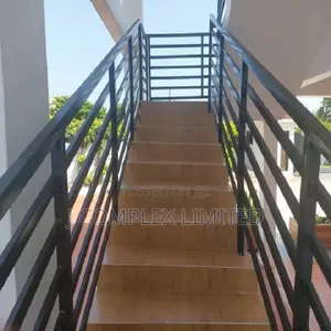 2bdrm Apartment in American House for rent