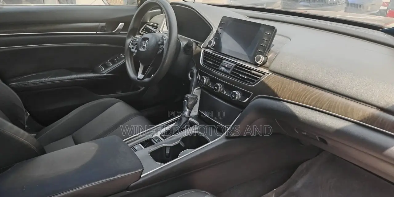 Honda Accord Touring 2.0T 2018 Black