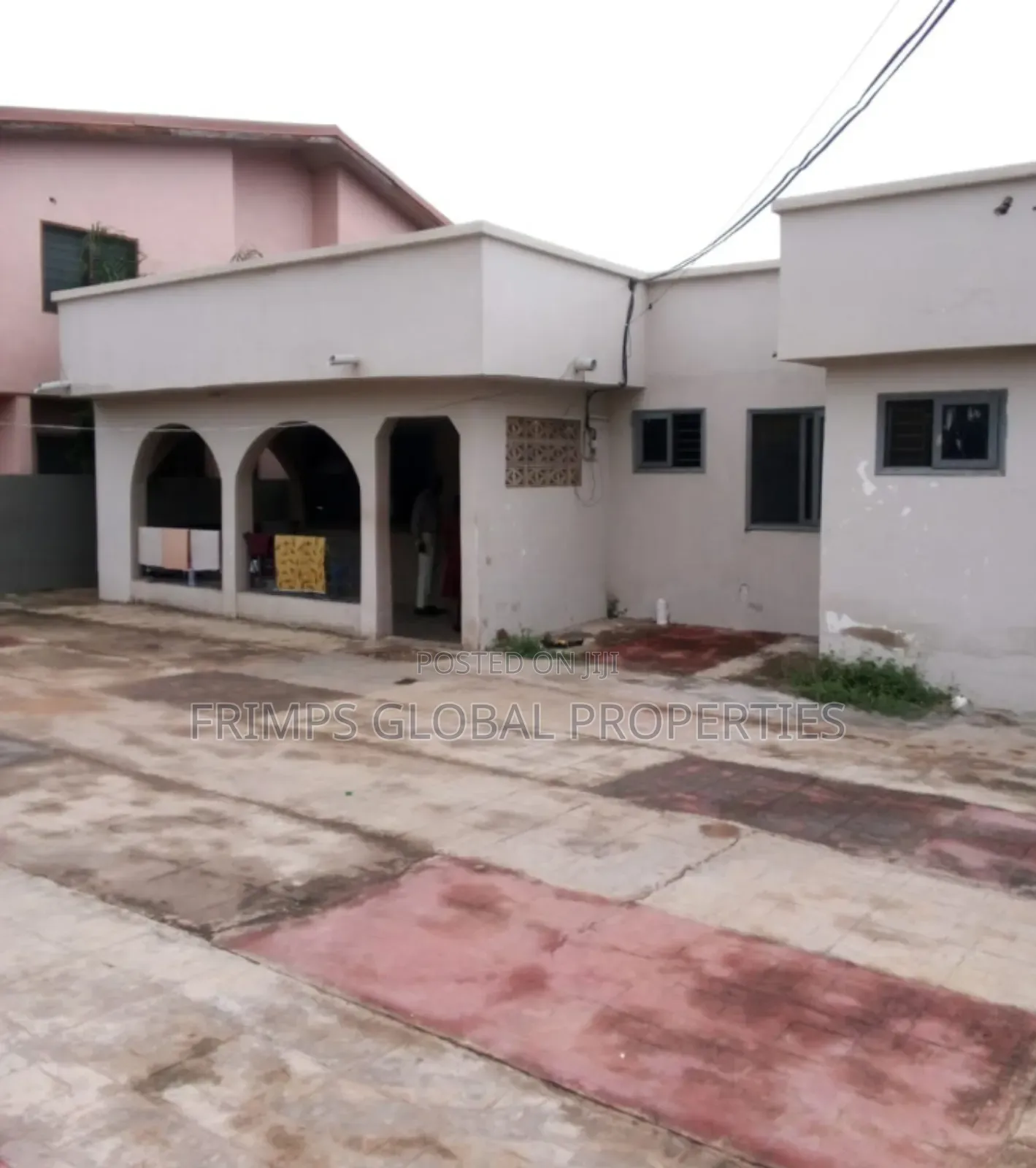 3bdrm House in Gbawe for sale