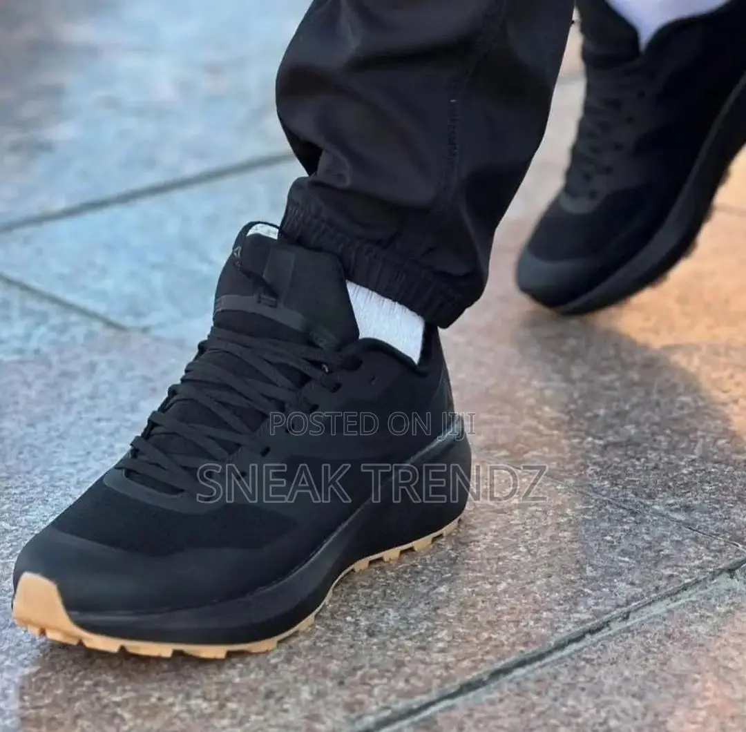 Reebok Classic Vibrem Black