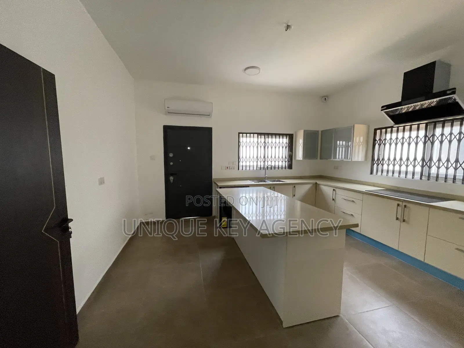 4bdrm House in Unique Key Agency, Spintex for sale