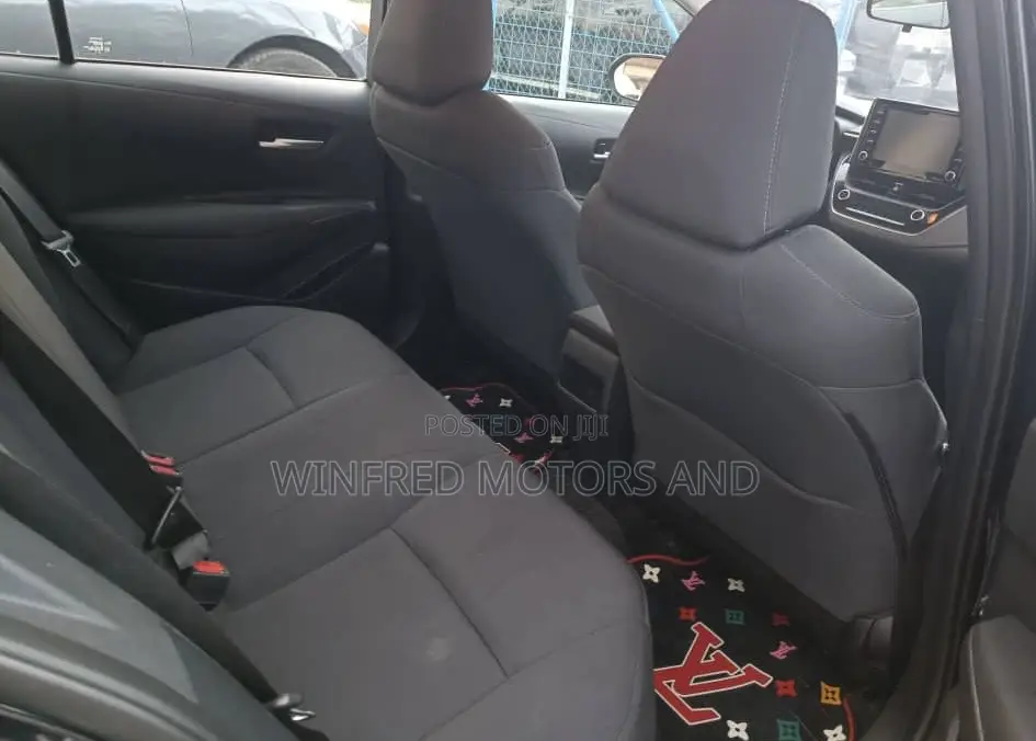 Toyota Corolla LE 2021 Blue