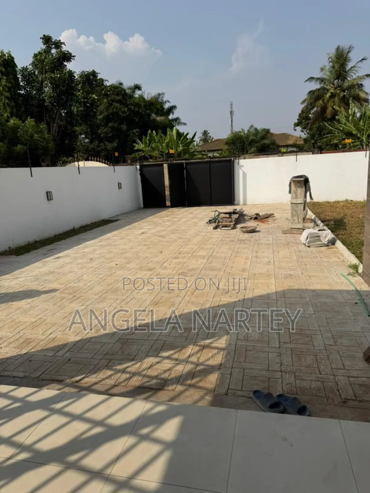 3bdrm House in Teshie Estates for sale